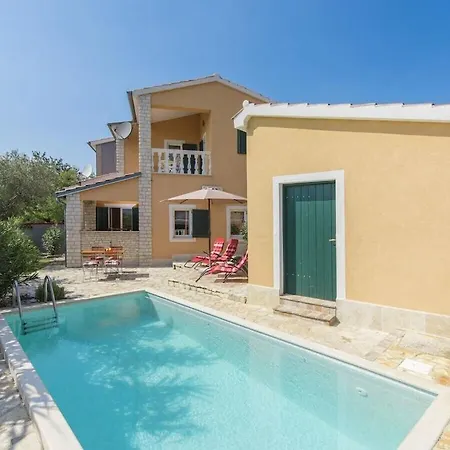 1-bedroom Vakantiehuis Kaštelir